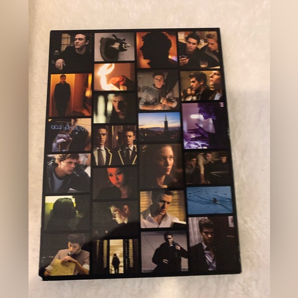 The Social Network DVD & The Facebook Effect Book - Picture 6 of 7